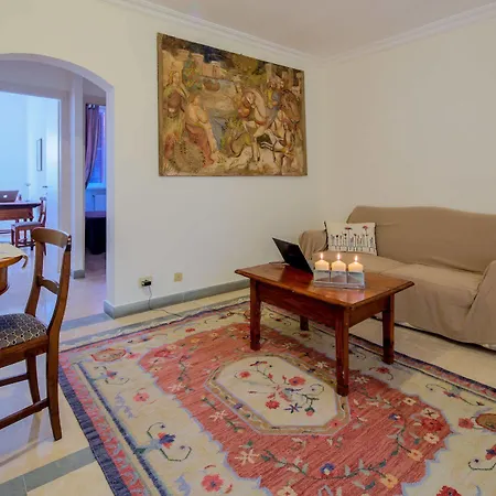 Konukevi Maison Monte Giordano