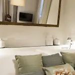 Maison Monte Giordano 3* ローマ